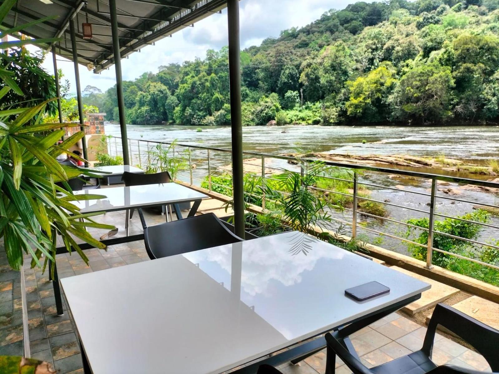 Willow Heights Athirappilly Ngoại thất bức ảnh